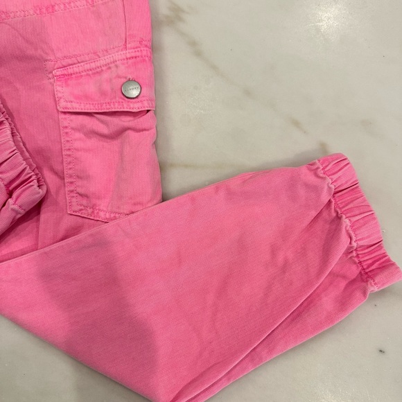 SUNDRY pink cargo joggers in size SUNDRY sizing of 2 which is like a medium. - Picture 11 of 13